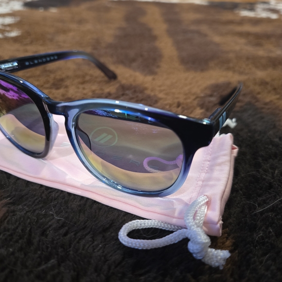 Blenders Eyewear Women\'s Sunglasses - Black and Purple main image 6